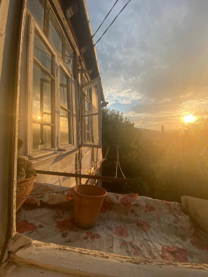 Дом Тины Apartment Tbilisi ภายนอก รูปภาพ