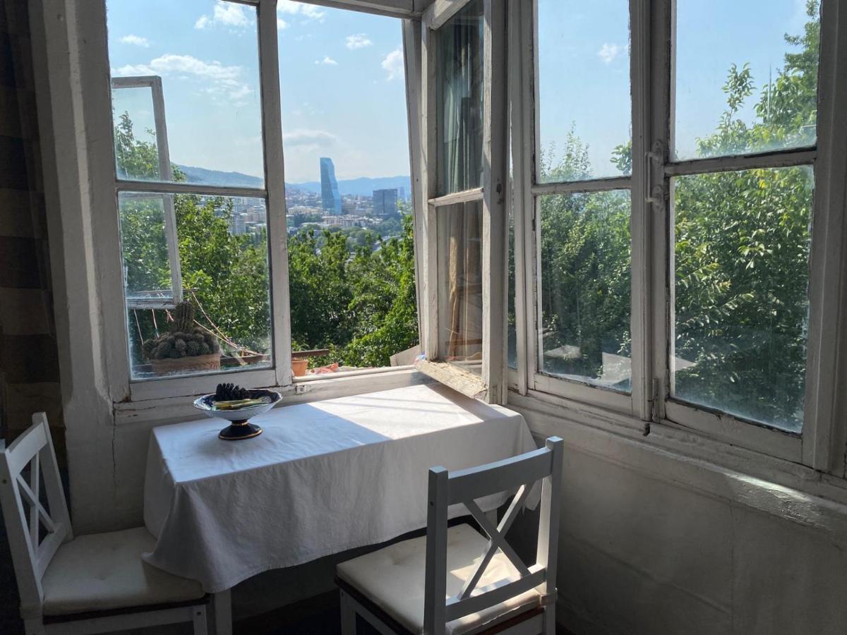 Дом Тины Apartment Tbilisi ภายนอก รูปภาพ