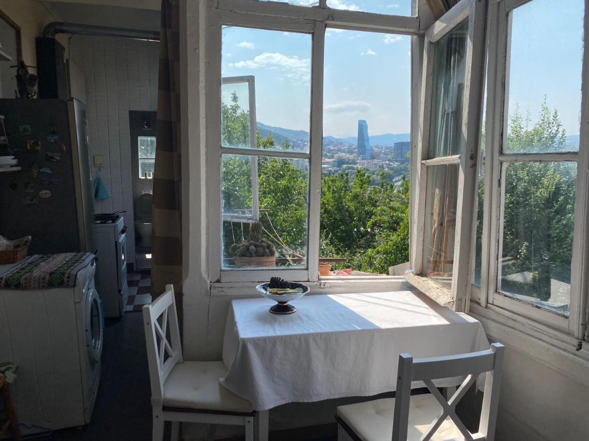Дом Тины Apartment Tbilisi ภายนอก รูปภาพ
