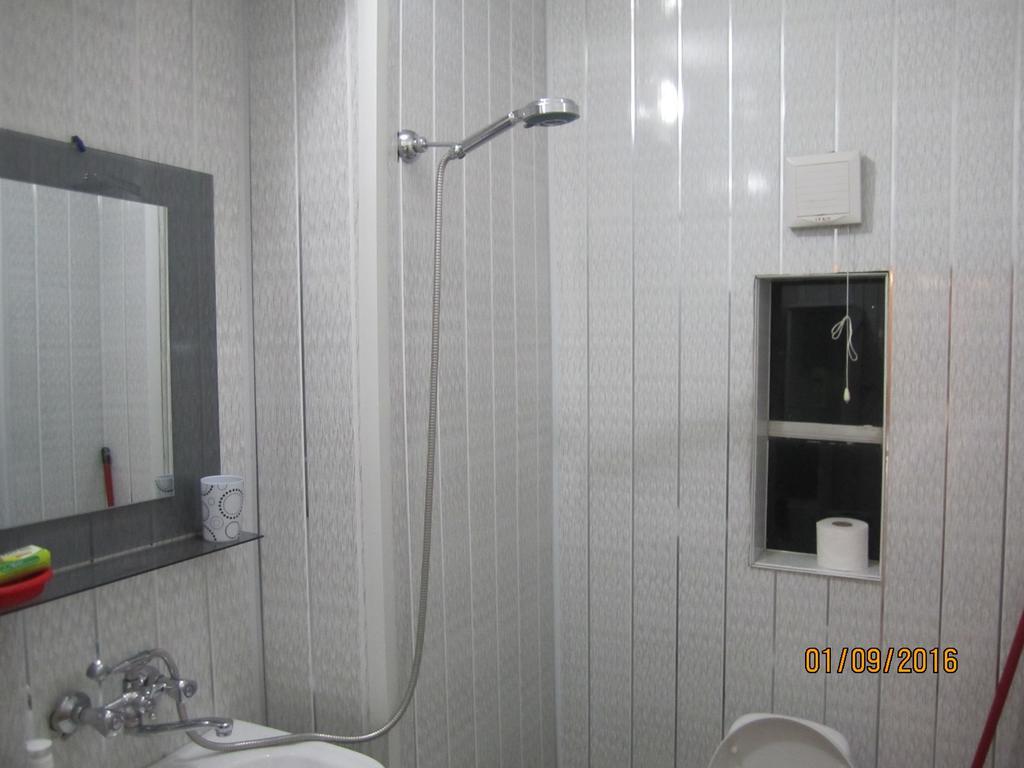 Дом Тины Apartment Tbilisi ภายนอก รูปภาพ
